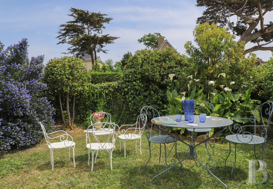On the Île-aux-Moines, in the Gulf of Morbihan, a family house where you can almost step out onto the water - photo  n°13